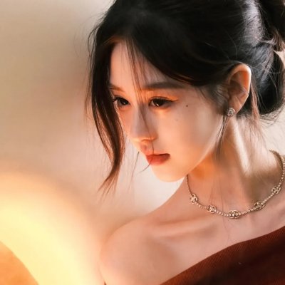夜深沉,爱难吟